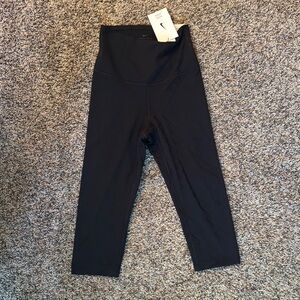 Nike Yoga Cropped Leggings
